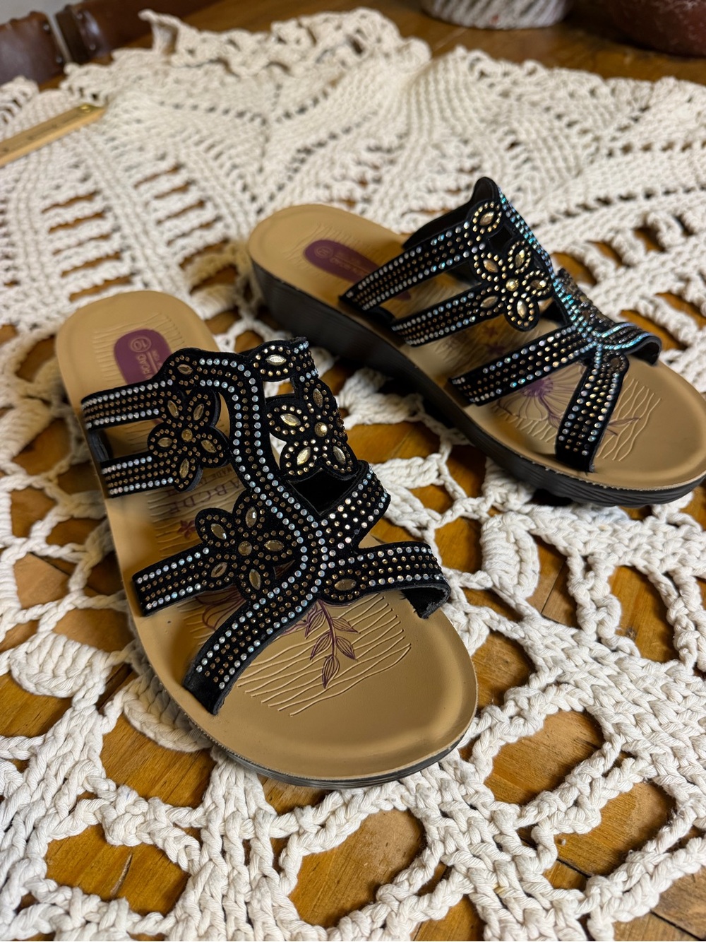Golden Road New York Sandals Women 10 EU 41 Black Rhinestone Floral Wedge Boho